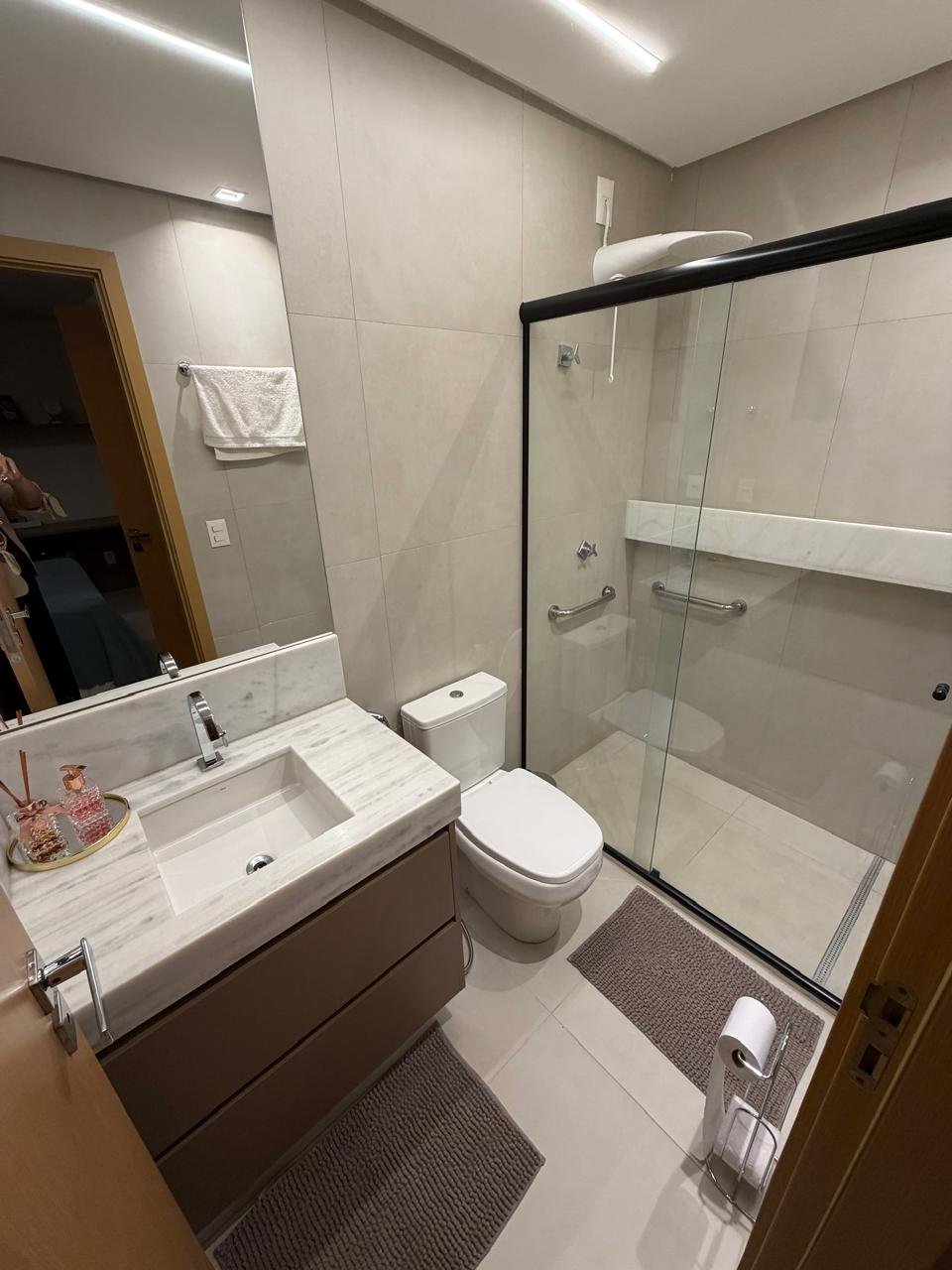 Apartamento de Luxo com 3 Suítes e Elevador Privativo - Setor Bueno