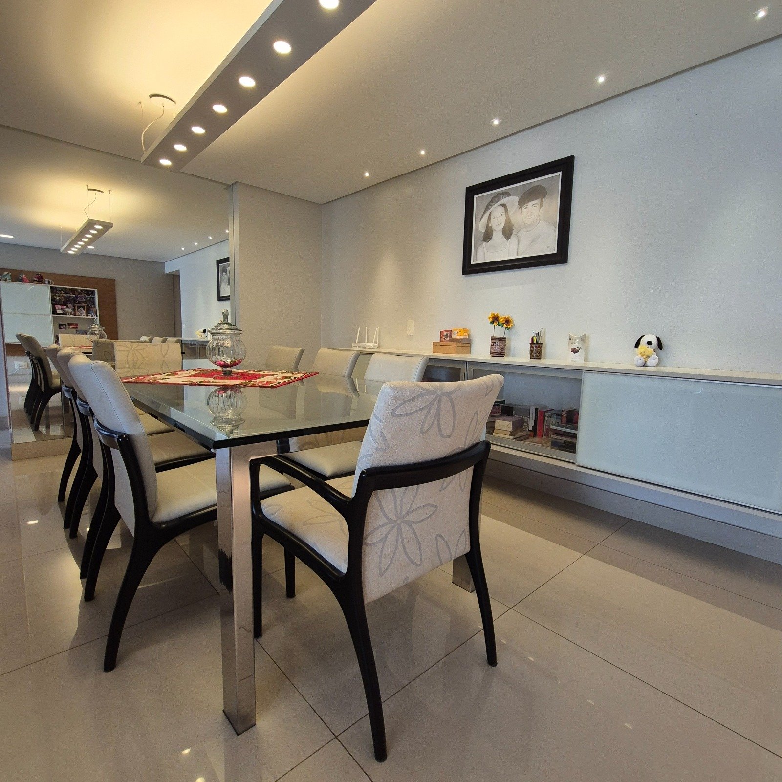 Apartamento Alto Padrão no Setor Bueno - 14º Andar com Vista Privilegiada