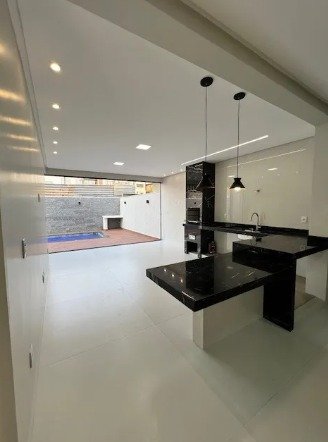 Sobrado Alto Padrão com 5 Suítes e Piscina no Jardins Capri