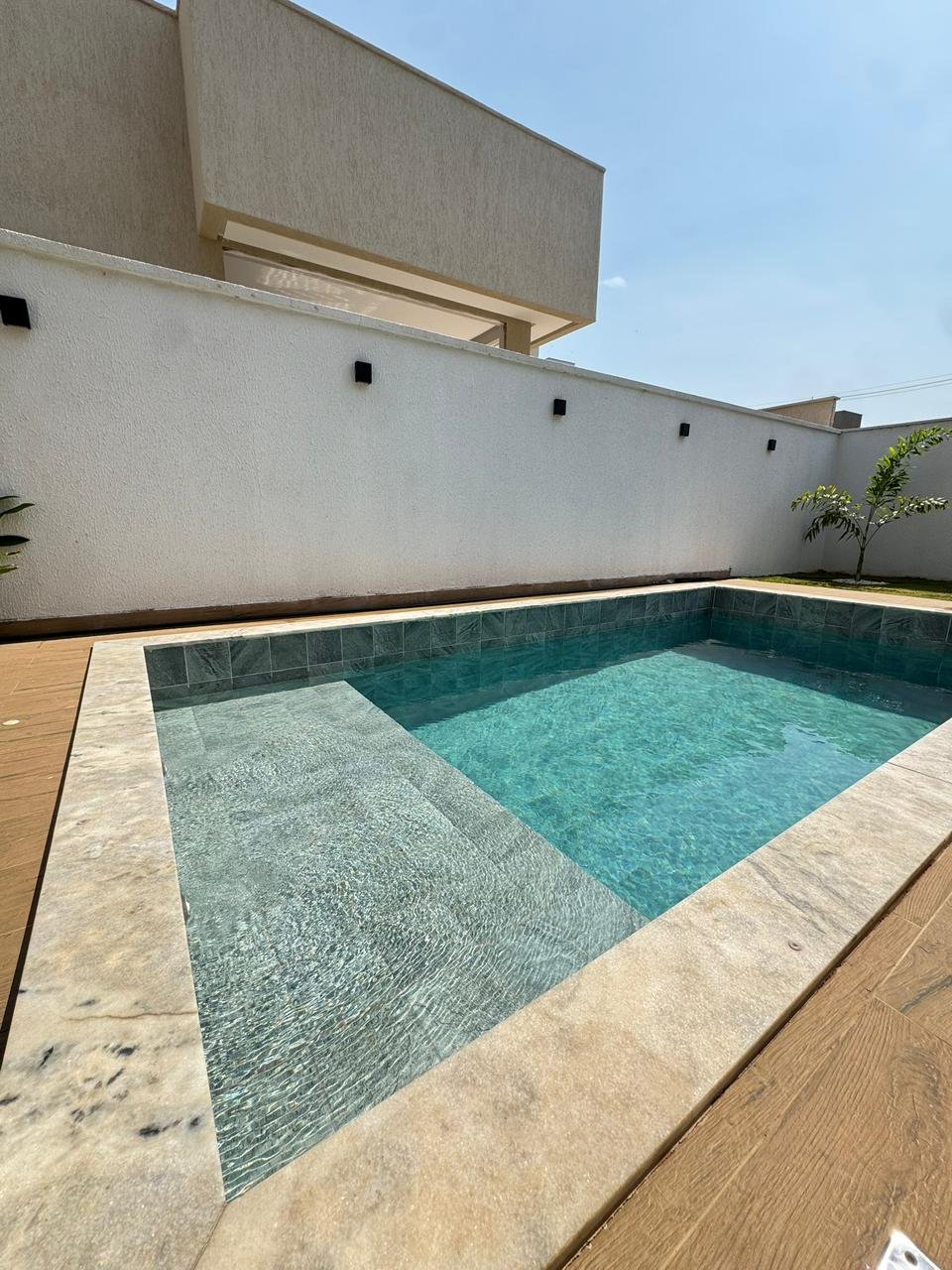 Casa de Luxo Mobiliada com Projeto Assinado - Condomínio Parque Ville Jacarandá