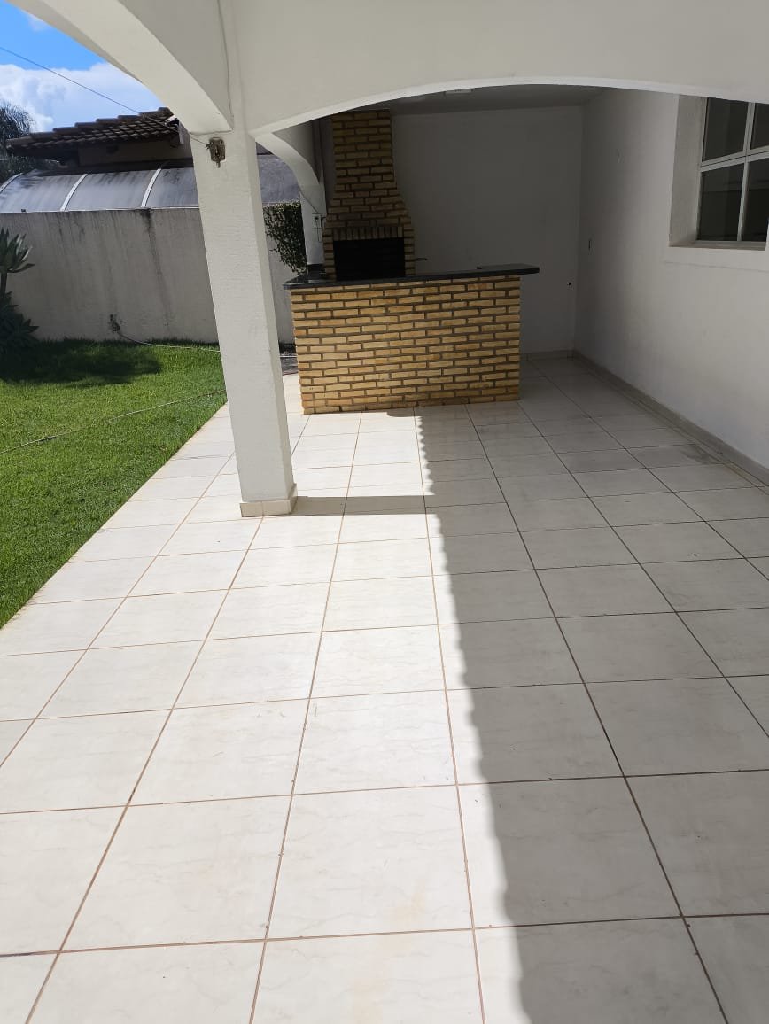 Sobrado com Piscina e Churrasqueira - Jardim Madri