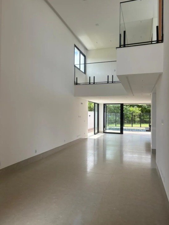 Sobrado Alto Padrão com 4 Suítes e Piscina - Jardins Nápoles