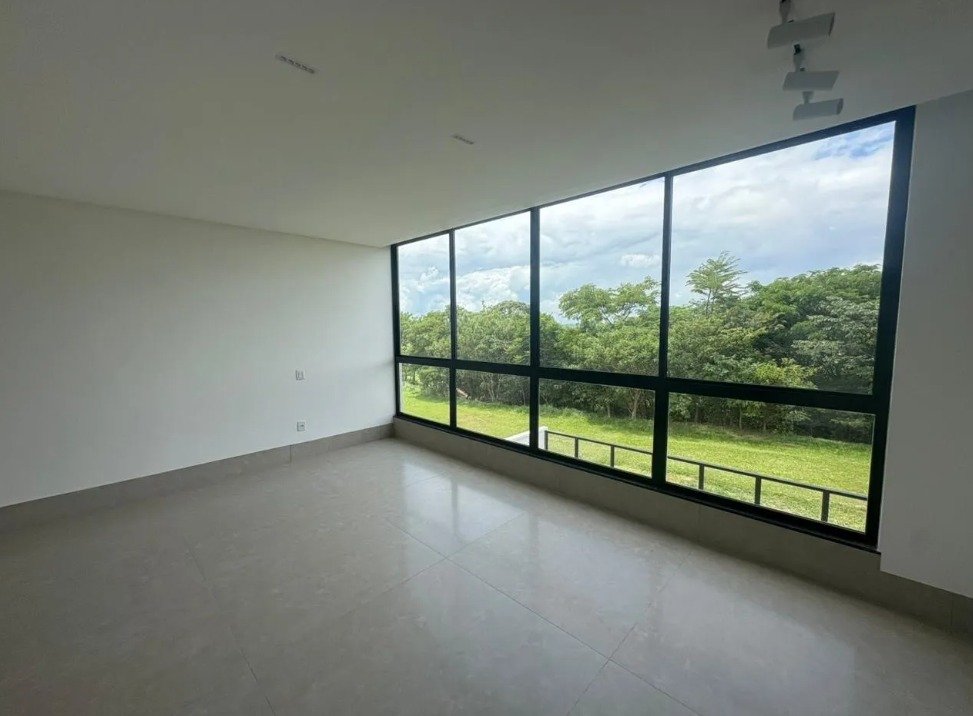 Sobrado Alto Padrão com 4 Suítes e Piscina - Jardins Nápoles