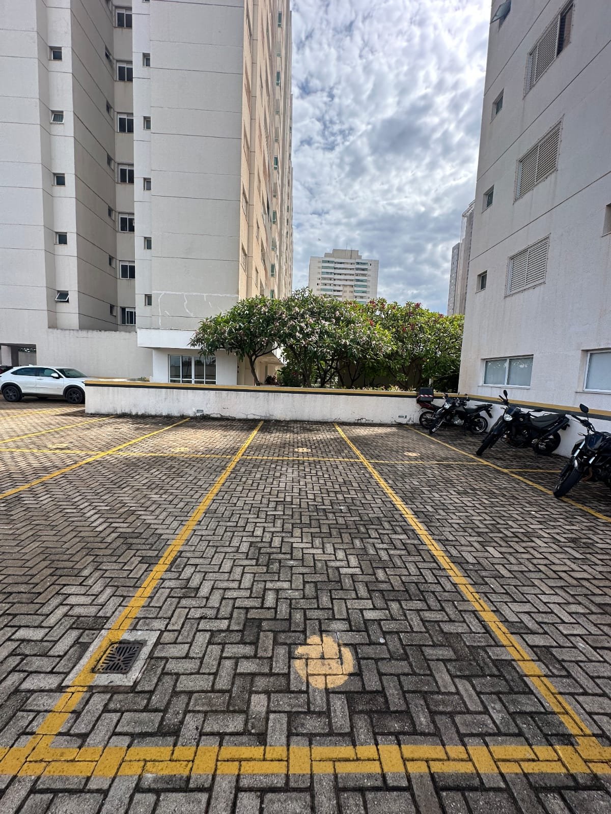 Apartamento 2 Quartos com Suíte - Village Veneza, Pronto para Morar