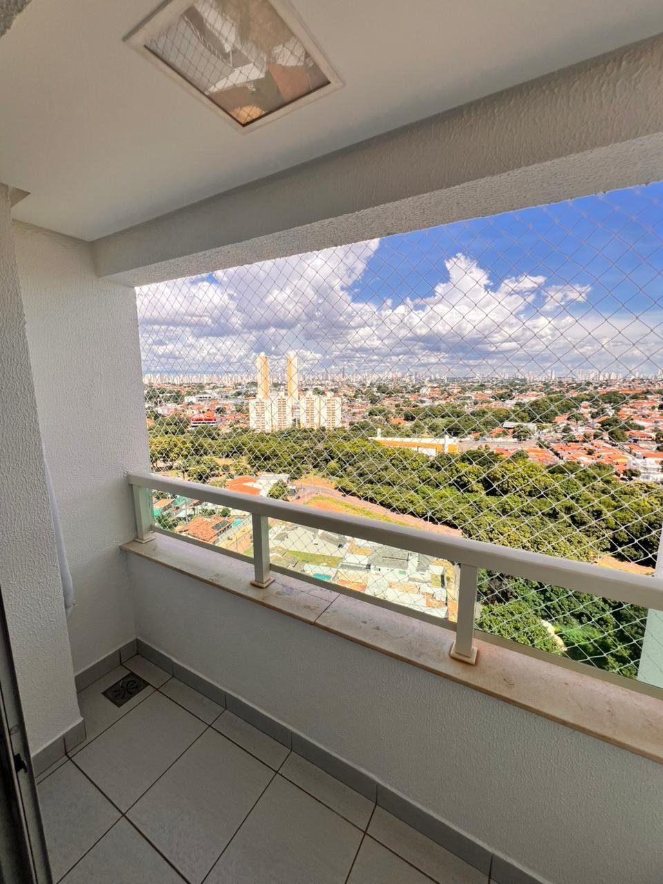 Apartamento 2 Quartos com Suíte - Village Veneza, Pronto para Morar