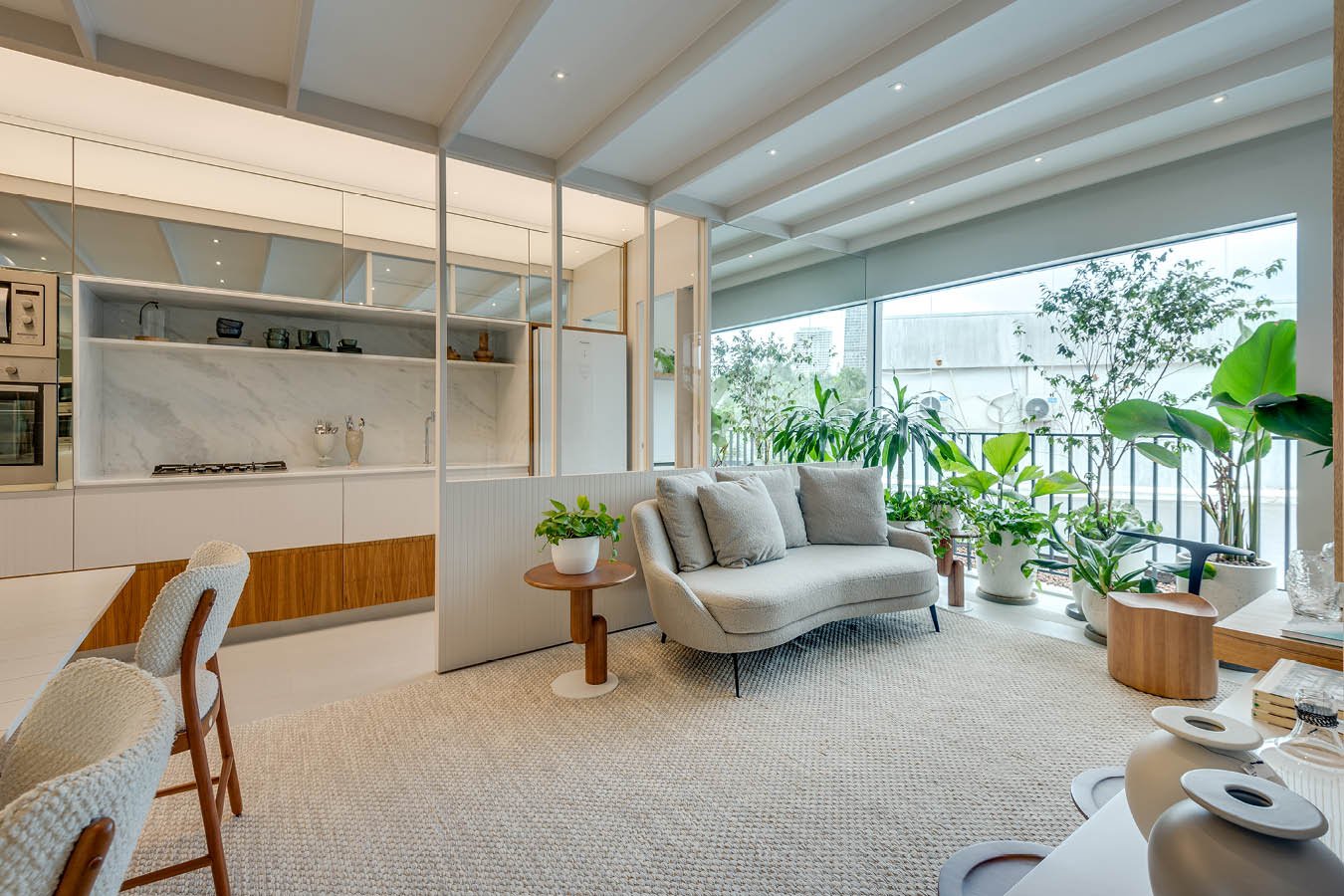 Apartamento 2Q Alto Padrão no Setor Bueno - Edifício Sync - Andar Alto Nascente