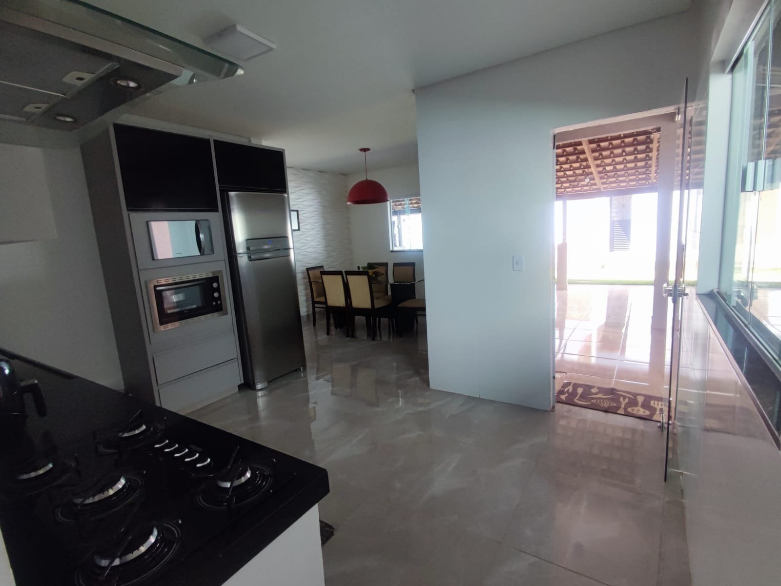 Casa Espaçosa com Piscina no Parque Anhanguera - 3 Quartos, Área Gourmet e 5 Vagas