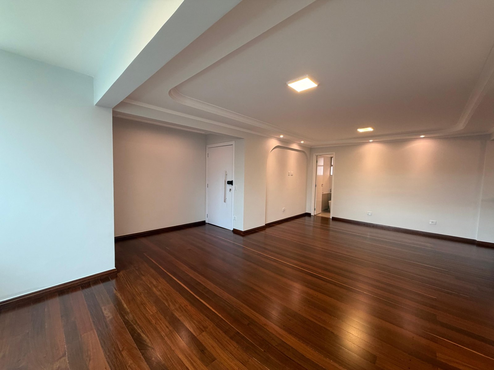 Apartamento Reformado 160m² - Edifício Grécia - Setor Oeste