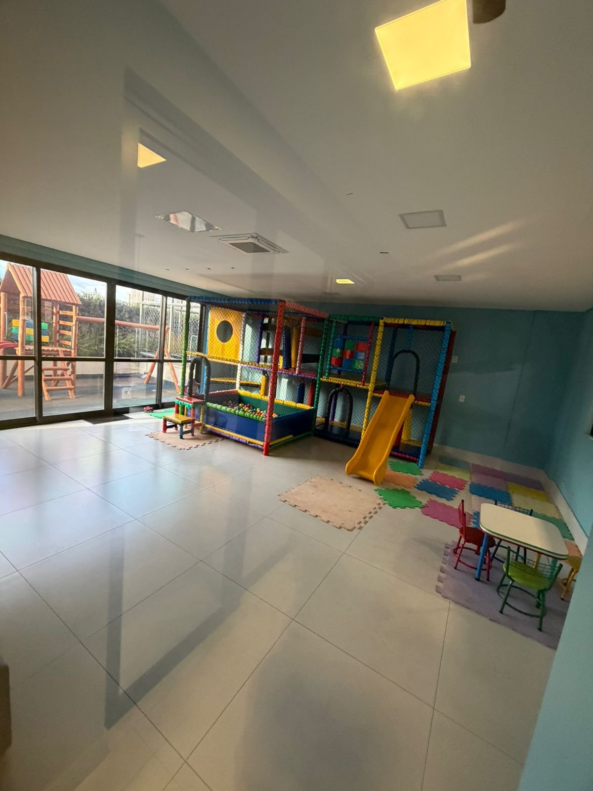 Apartamento Alto Padrão no Residencial Jardim Bueno -  3 Suítes com Armários, Projeto Luminotécnico e Churrasqueira Gourmet