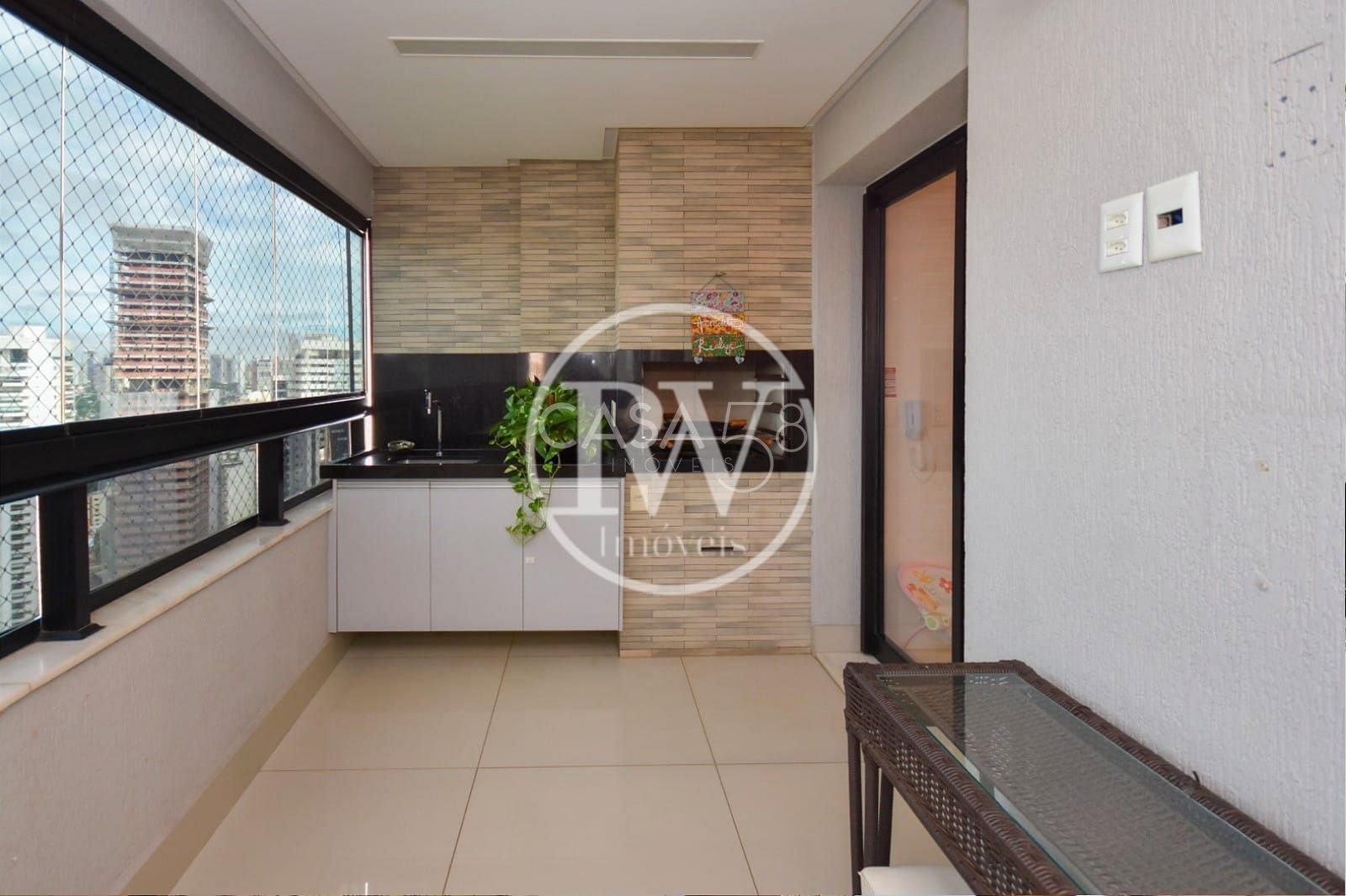 Apartamento à venda no Jardim Goiás, Goiânia – 3 Suítes, 150m², Alto Padrão