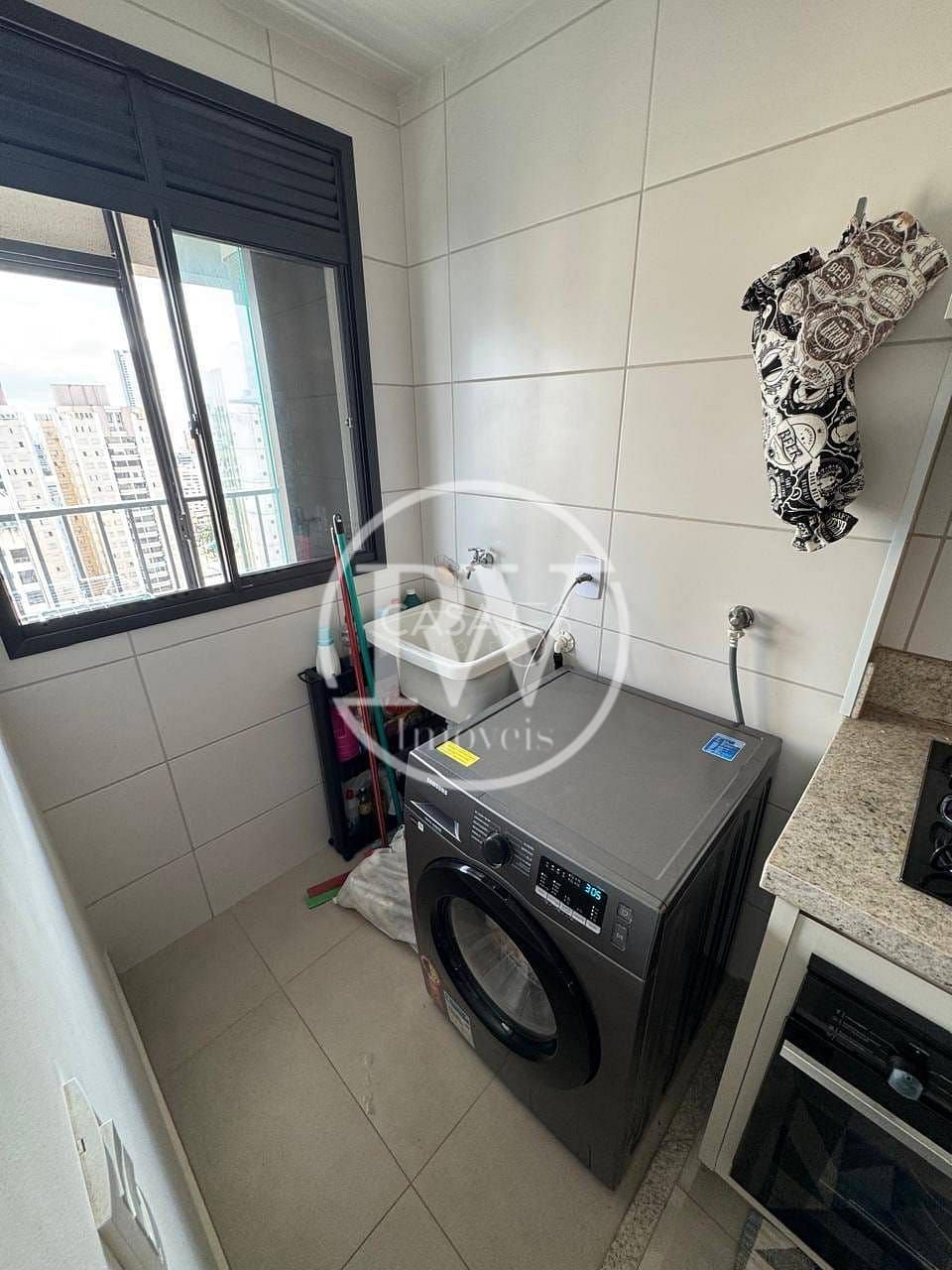 Apartamento à venda no Setor Bueno – 3 suítes, 87m², varanda estendida, 2 vagas