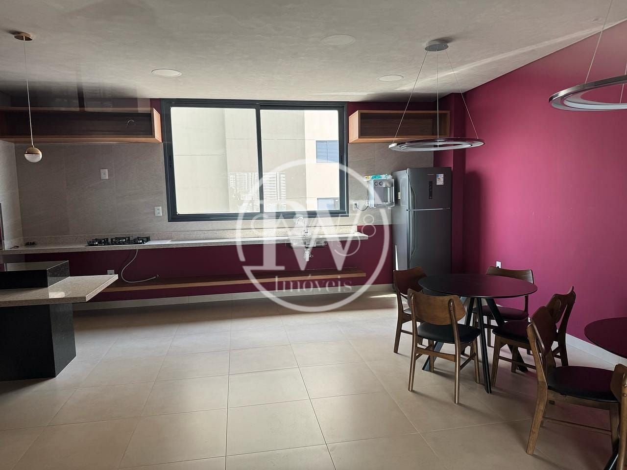 Apartamento à venda no Setor Bueno – 3 suítes, 87m², varanda estendida, 2 vagas