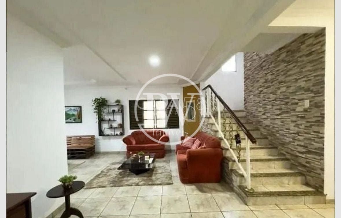 Sobrado à venda, Setor Jaó, 4 Quartos sendo 4 Suítes