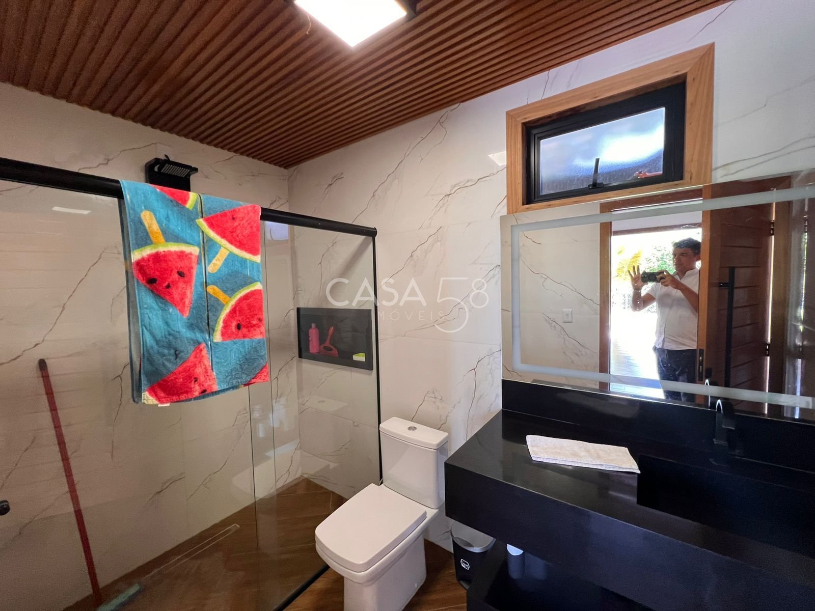 Chácara à Venda com 3 Quartos (1 Suíte) em Niquelandia - 2.250m² de Natureza