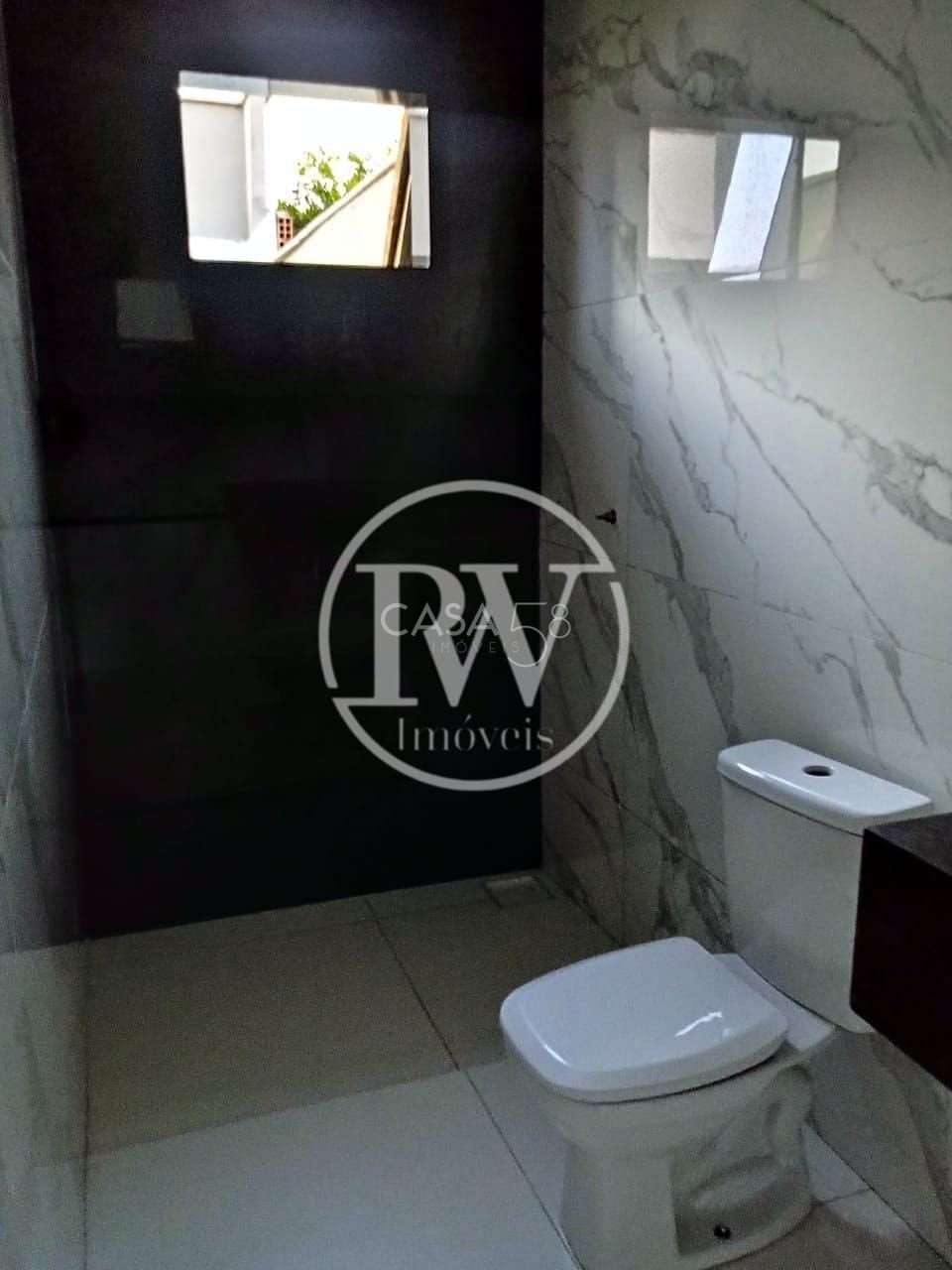 Casa Ampla com Sala Comercial – 3 Quartos + Espaço para Negócio – 170m²