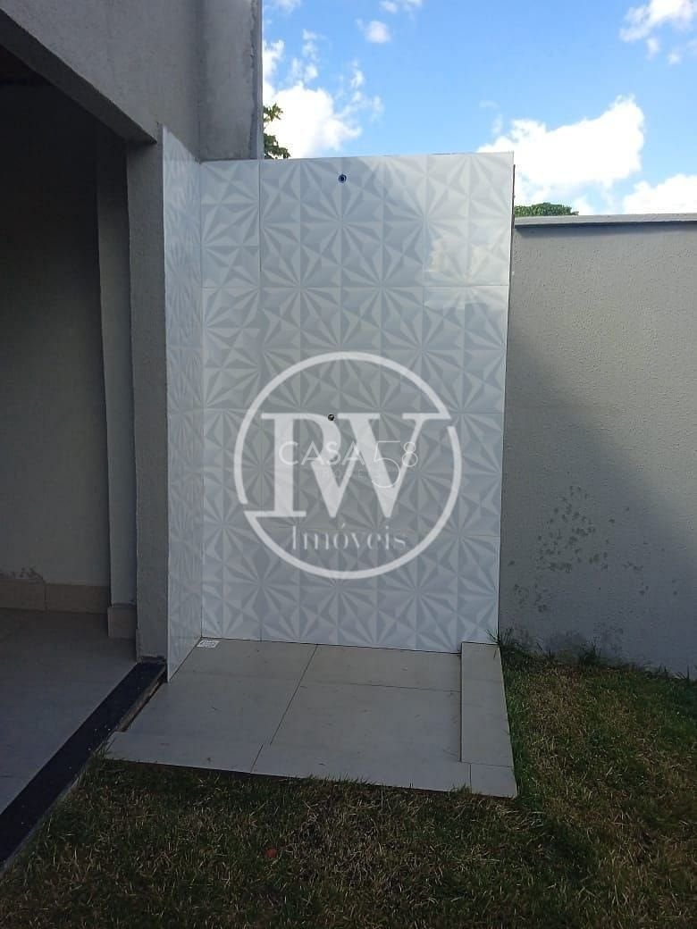 Casa Ampla com Sala Comercial – 3 Quartos + Espaço para Negócio – 170m²