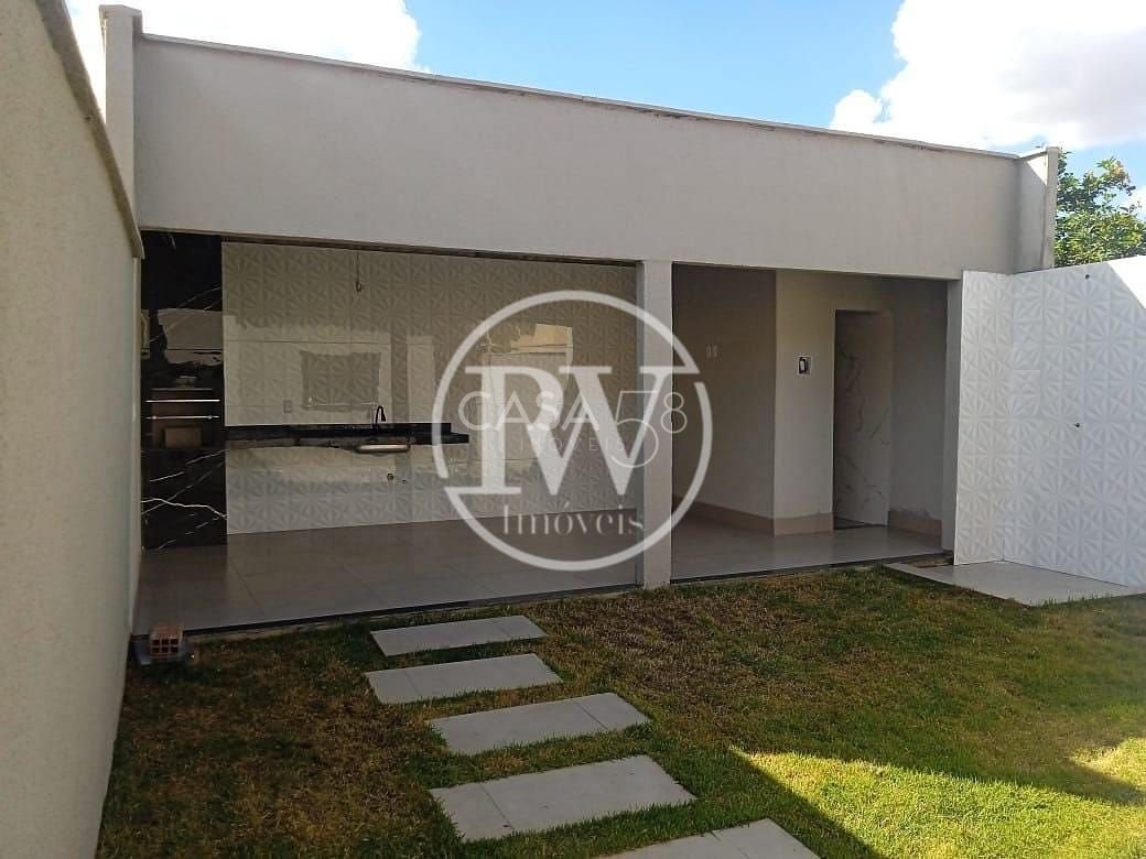 Casa Ampla com Sala Comercial – 3 Quartos + Espaço para Negócio – 170m²