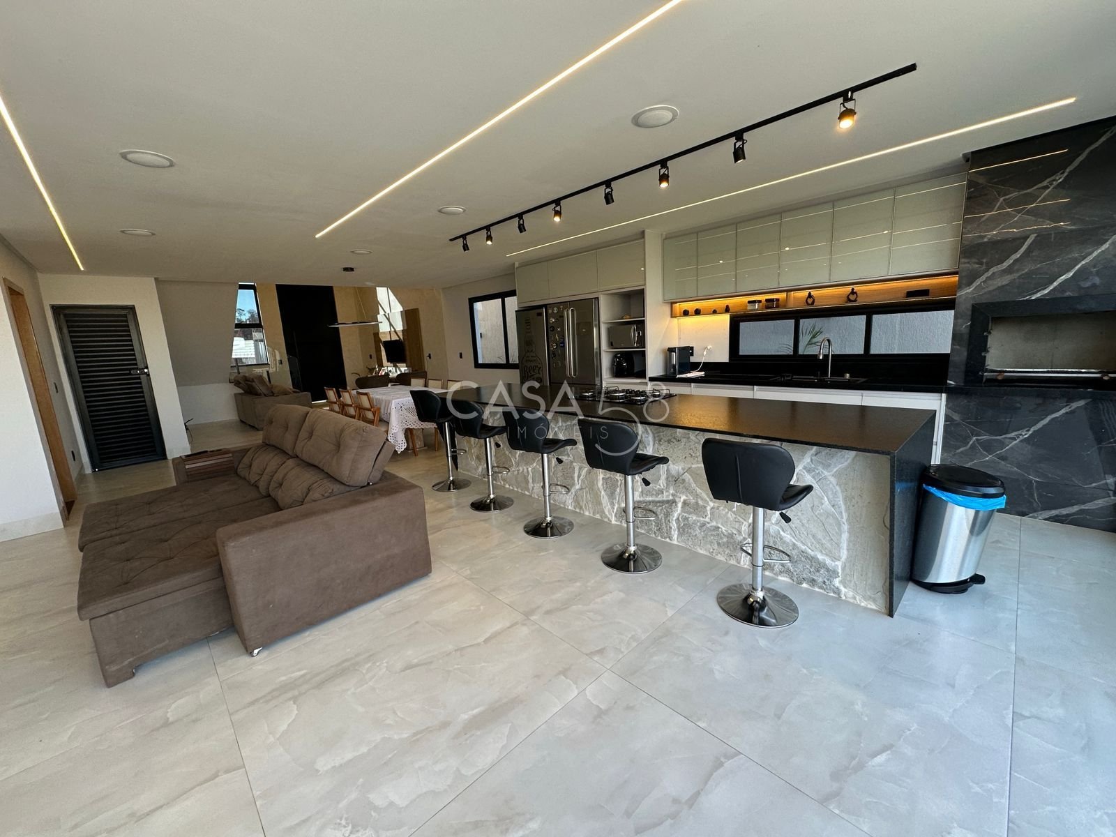 Sobrado de Alto Padrão – 234 m² – Goiânia