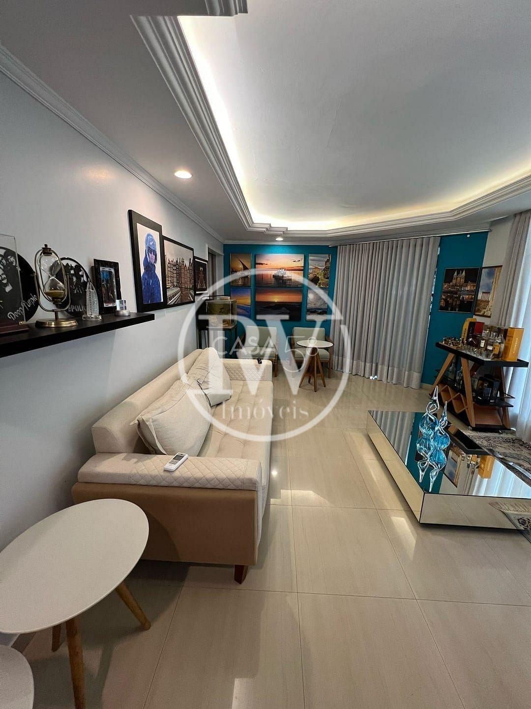 Casa à Venda no Jardim Planalto em Goiânia – 3 Quartos, Piscinas, Energia Solar