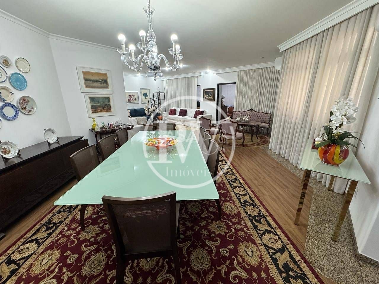 Apartamento à Venda no Setor Bueno – Goiânia | 313 m² | 4 Quartos | 2 Suítes