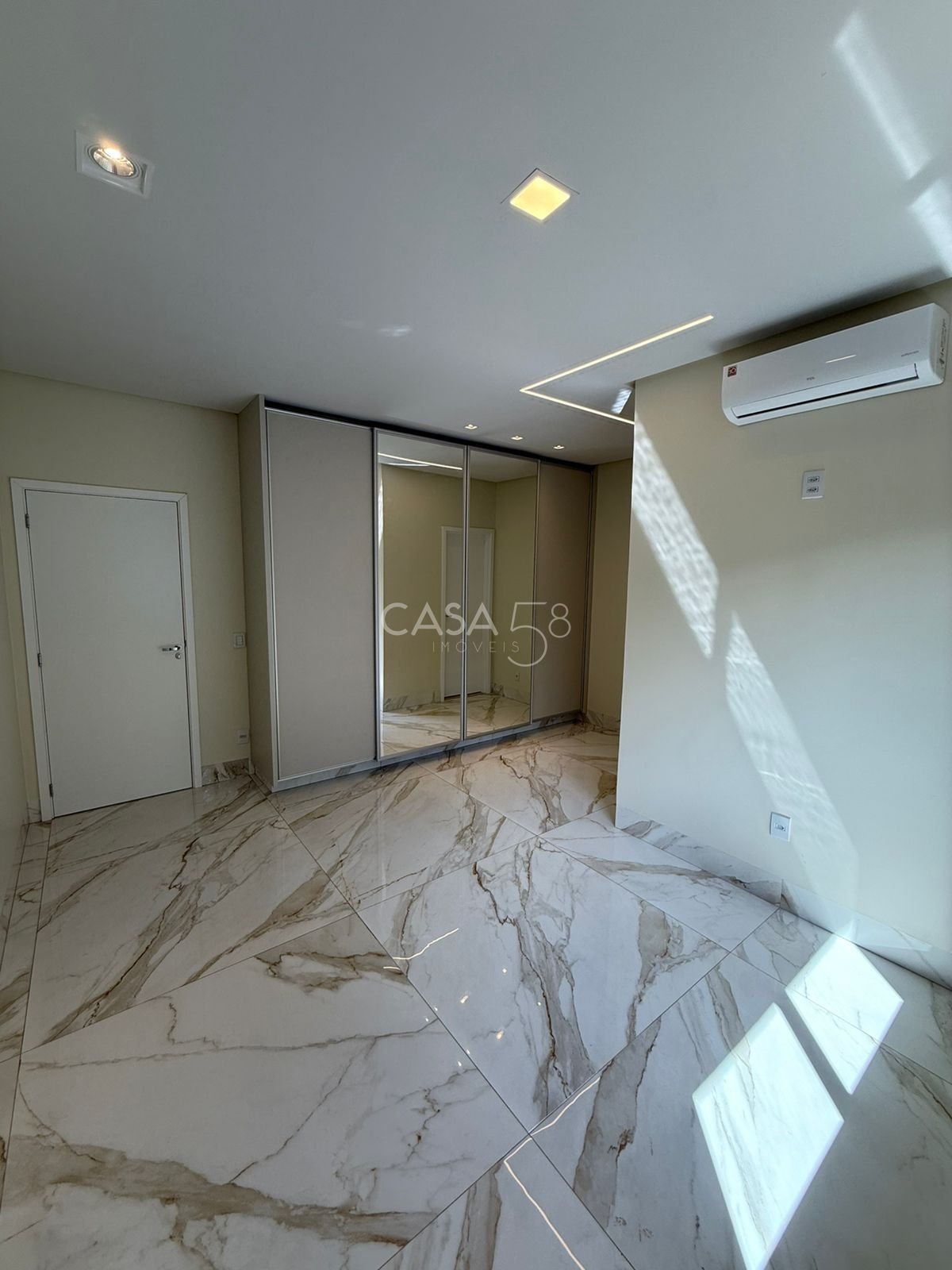 Casa de Luxo à Venda – Condomínio Villaggio Baiocchi | Goiânia