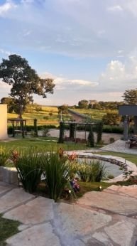 Casa de Campo em condomínio fechado