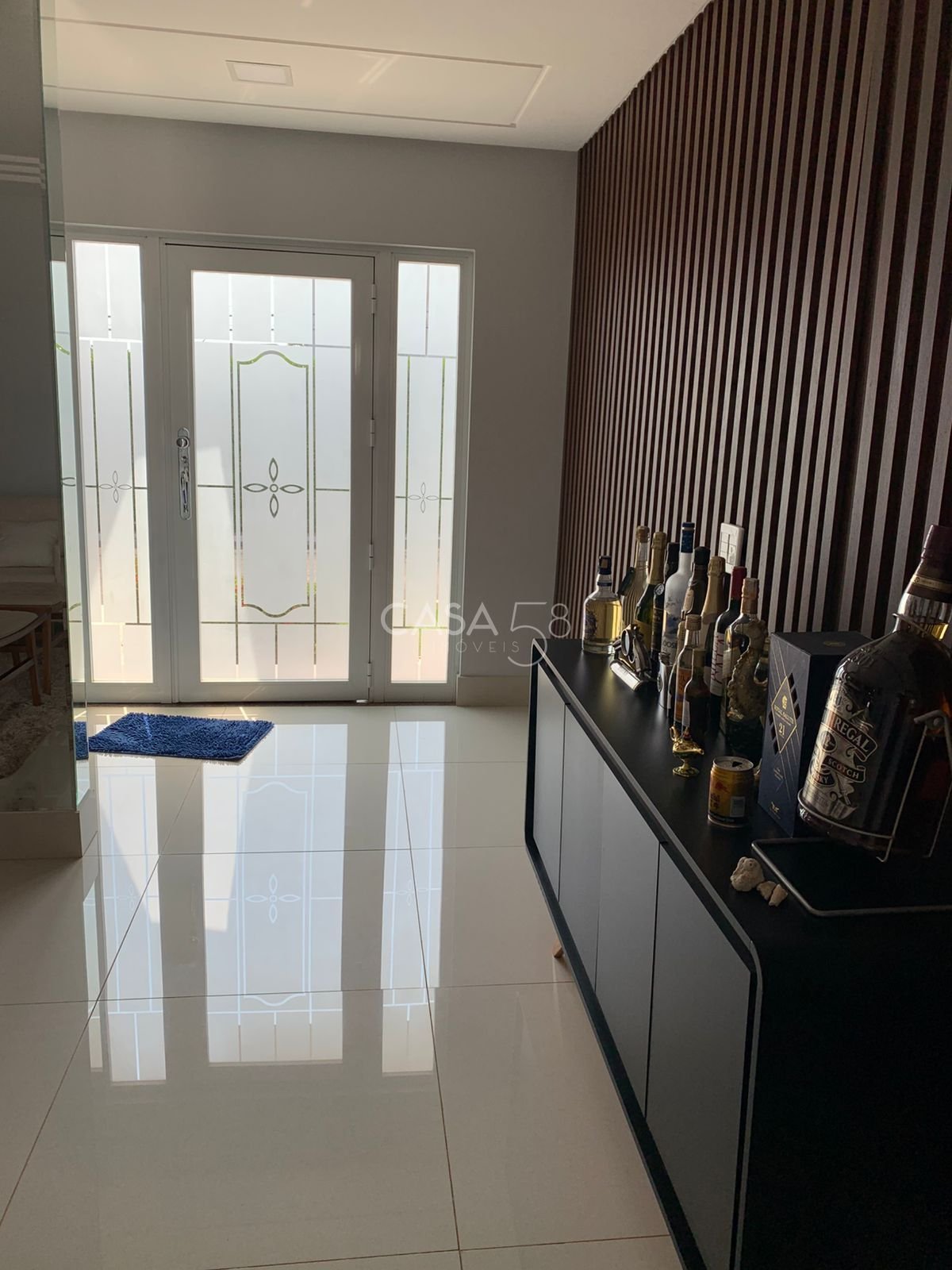 Sobrado de Esquina à Venda no Jardins Madri |3 suites| Piscina | – Goiânia/GO