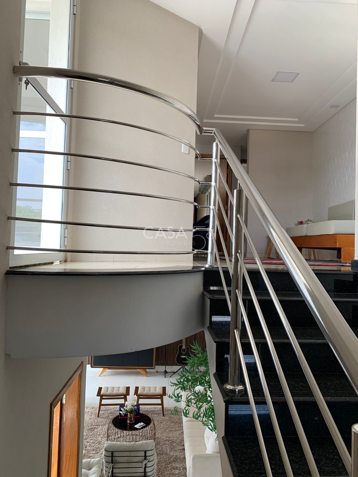 Sobrado de Esquina à Venda no Jardins Madri |3 suites| Piscina | – Goiânia/GO