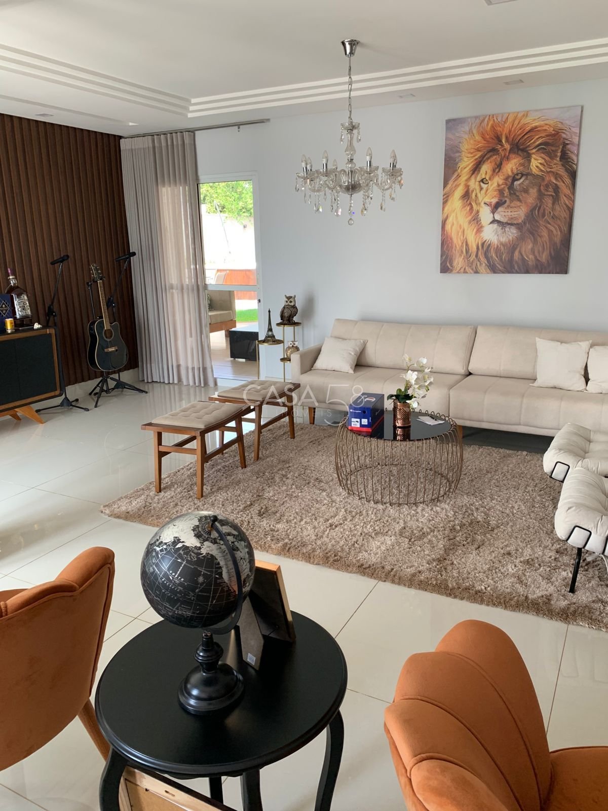 Sobrado de Esquina à Venda no Jardins Madri |3 suites| Piscina | – Goiânia/GO