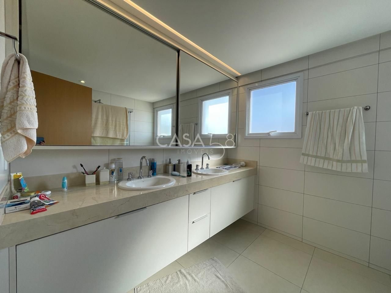 Apartamento de Luxo no Parque Vaca Brava – Goiânia