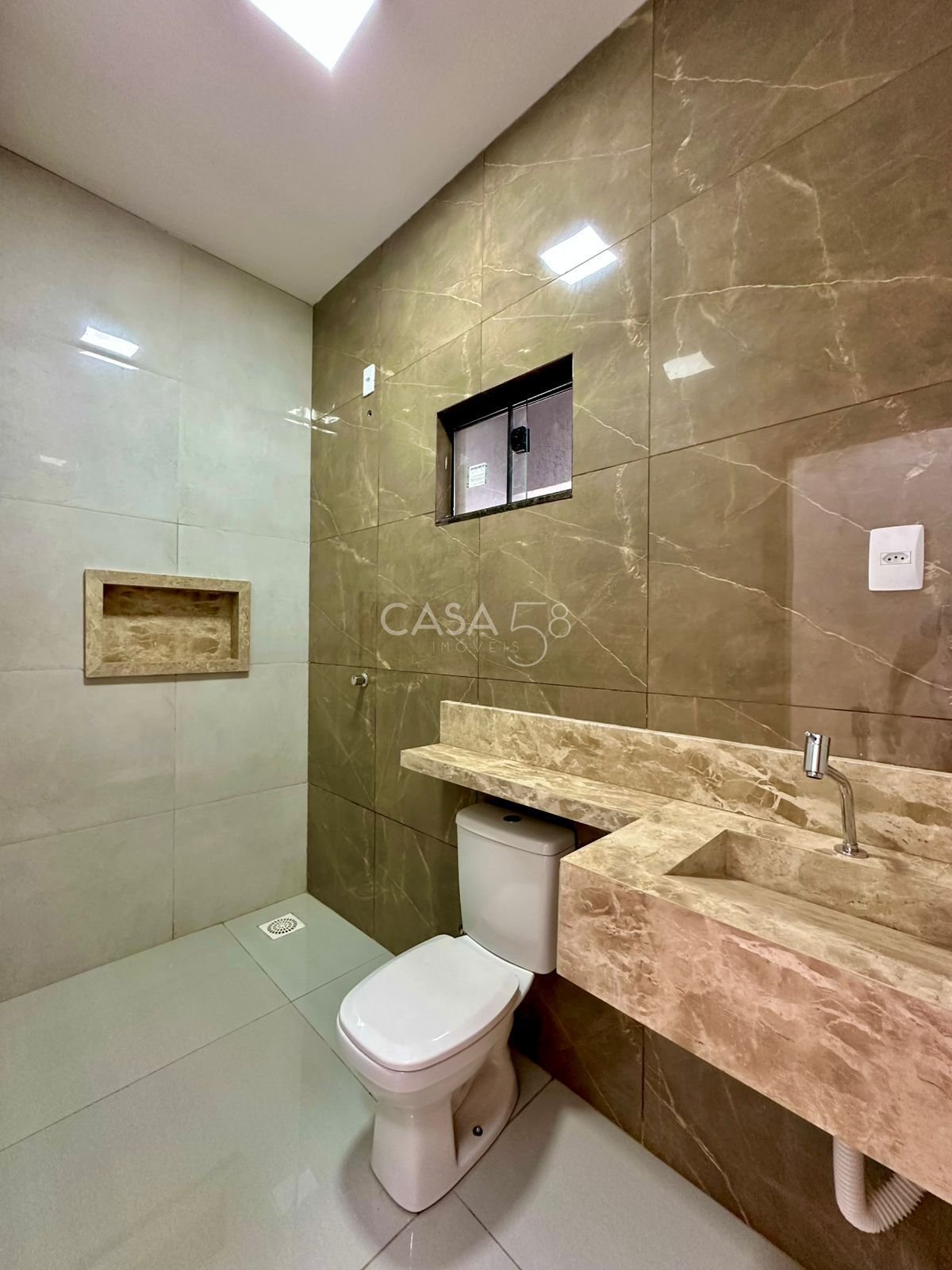 Casa à Venda no Jardim Colorado em Goiânia – Completa e com Acabamento Premium!