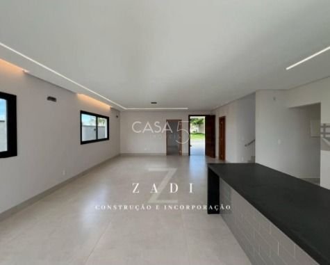 Sobrado no Condomínio Parqville Jacarandá