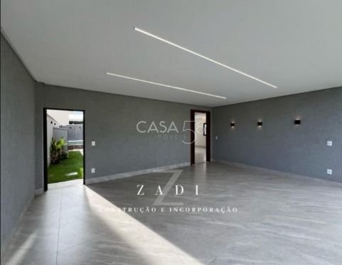 Sobrado no Condomínio Parqville Jacarandá