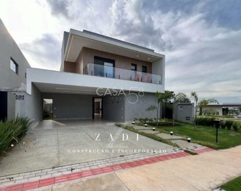 Sobrado no Condomínio Parqville Jacarandá