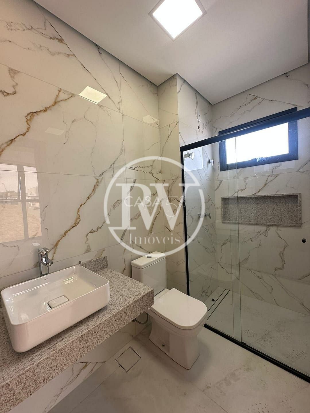 Sobrado no Jardins Nápoles – 4 Suítes – 263m² – Piscina Aquecida