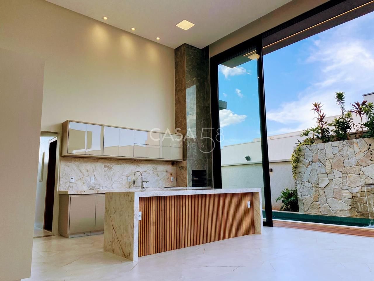 Casa Térrea Mobiliada e Decorada em Goiânia – Piscina Aquecida - 3 Suítes