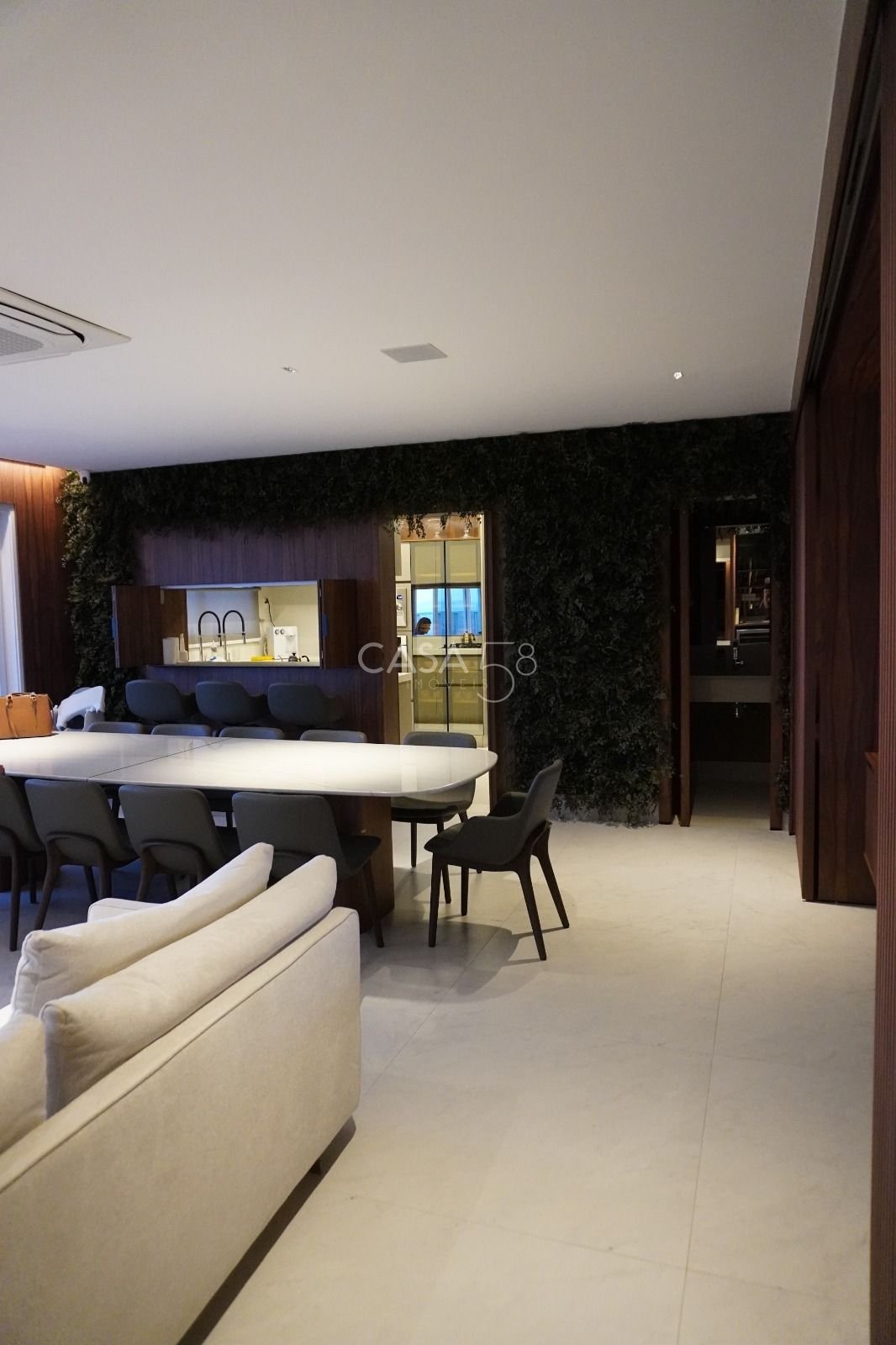 Apartamento de Luxo à Venda no Horizonte Flamboyant – 227m², 3 Suítes Nascente