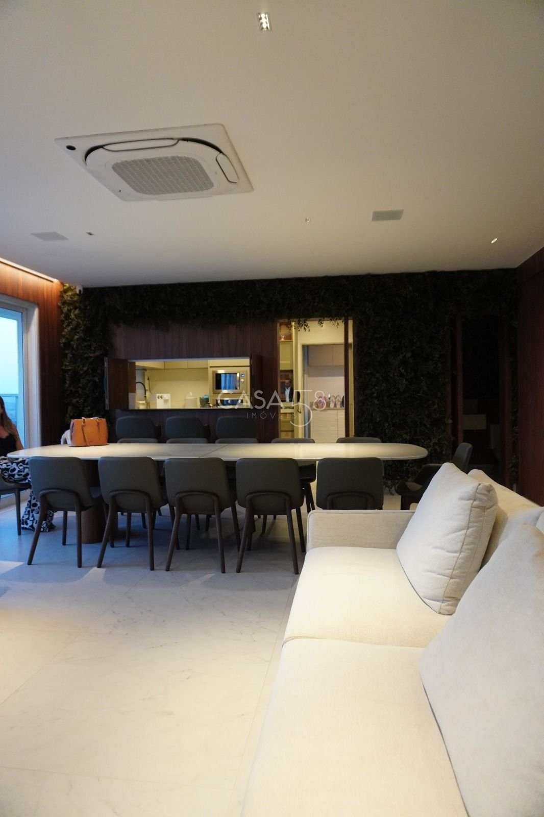 Apartamento de Luxo à Venda no Horizonte Flamboyant – 227m², 3 Suítes Nascente